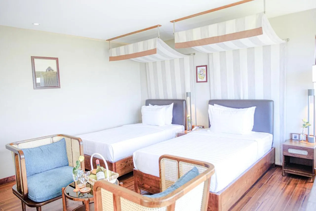 Ha Hotel Apartments Hoi An Ocean Front 3*,